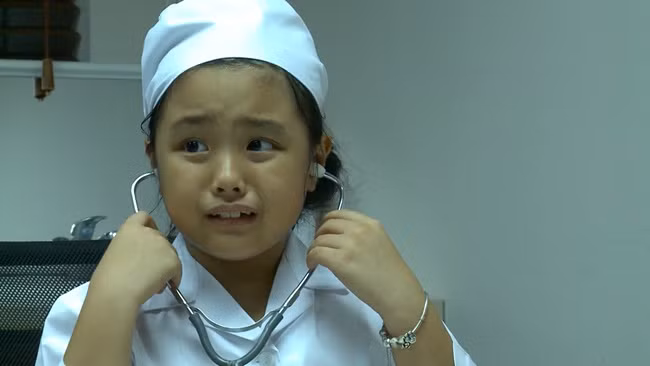 Con gái siêu mẫu Thuý Hạnh thời điểm đó gây chú ý với vẻ ngoài mũm mĩm, đáng yêu. Có thời điểm cô bé nặng tới 64 kg. Ảnh: FB Đời sống Việt