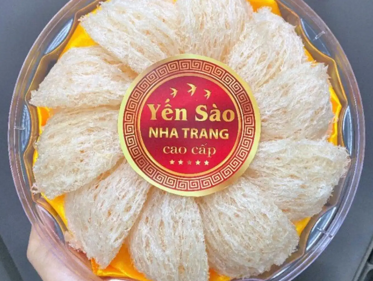 Nếu du khách có ý định biếu quà cho những người thân trong gia đình, đối tác thì yến sào Nha Trang sẽ là sự lựa chọn lý tưởng.