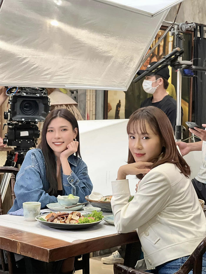 Hồng Diễm tự tin vào những vai ít tuổi hơn tuổi thực của mình nhờ vẻ trẻ đẹp mà cô đang sở hữu. (Ảnh: FBNV)