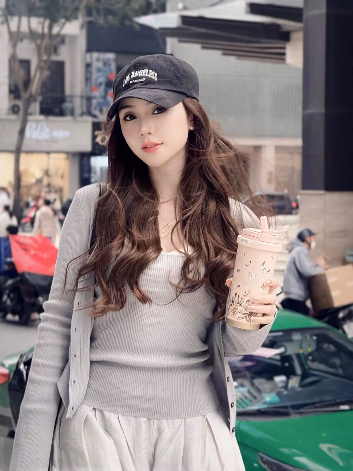  Quỳnh Kool là cái tên đã quá quen thuộc với khán giả truyền hình Việt Nam, đặc biệt sau hàng loạt vai diễn thành công trong các bộ phim như: "Đừng làm mẹ cáu", "Nhà trọ Balanha", "Đừng bắt em phải quên"... Ảnh: FB Quỳnh Nguyễn