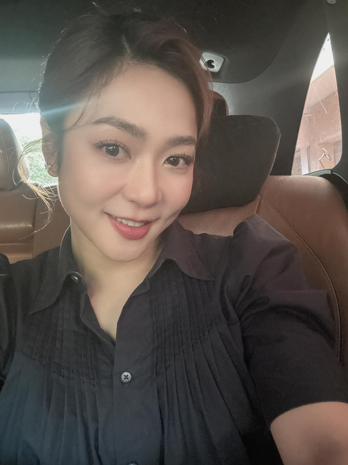 Kể từ khi chia tay "Vua cá koi" Thắng Ngô, ca sĩ Hà Thanh Xuân kín tiếng hơn về chuyện đời tư.