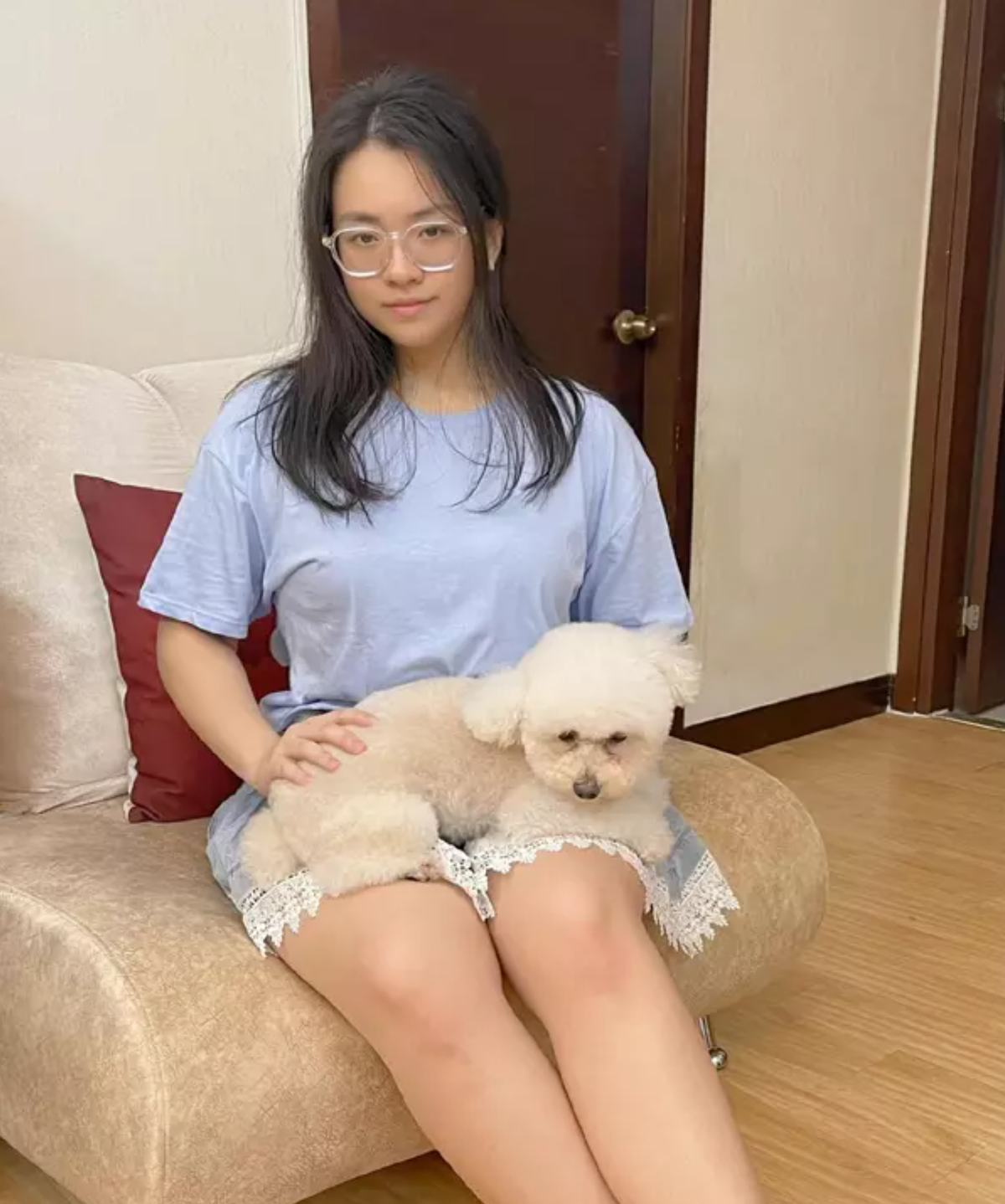 Bên cạnh ngoại hình xinh đẹp, Gia Bảo còn toát lên thần thái tự tin, cuốn hút.