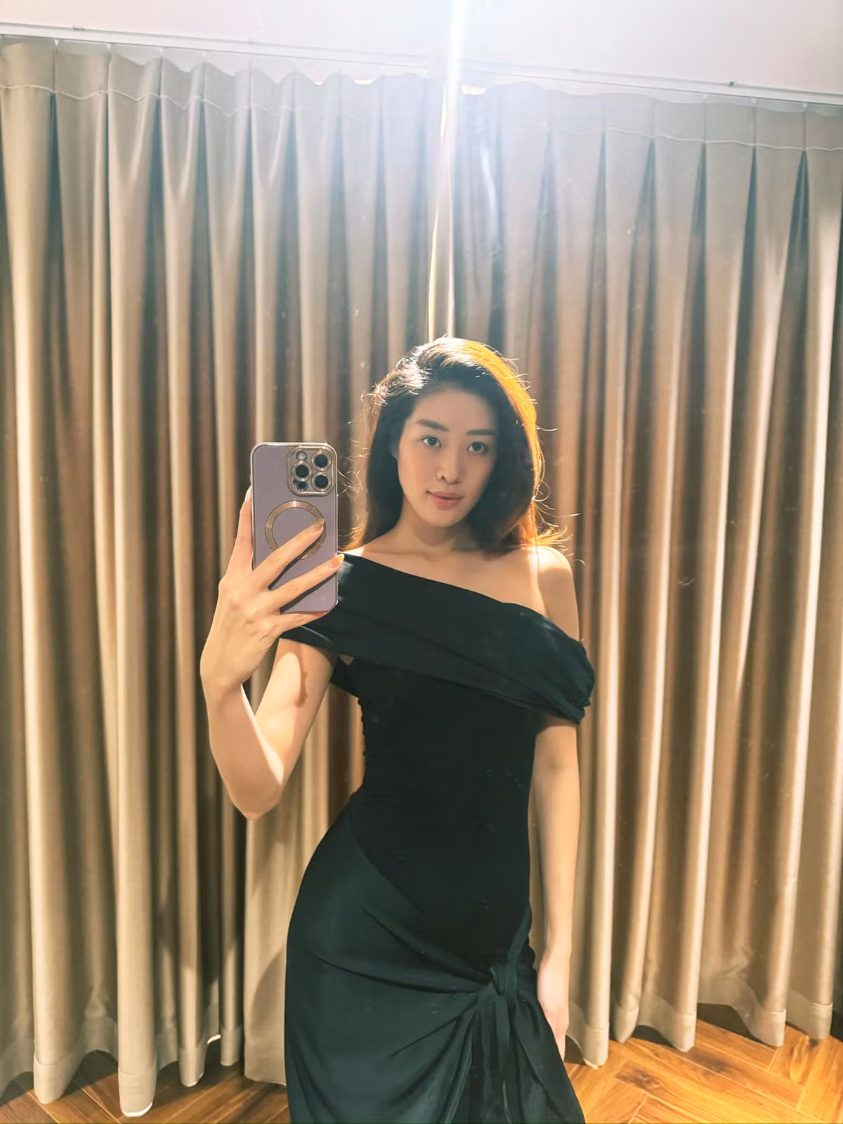 Khánh Vân với hình ảnh một hoa hậu năng động, thông minh và luôn tỏa sáng đã chiếm trọn trái tim của khán giả. Ảnh: FB Nguyễn Trần Khánh Vân