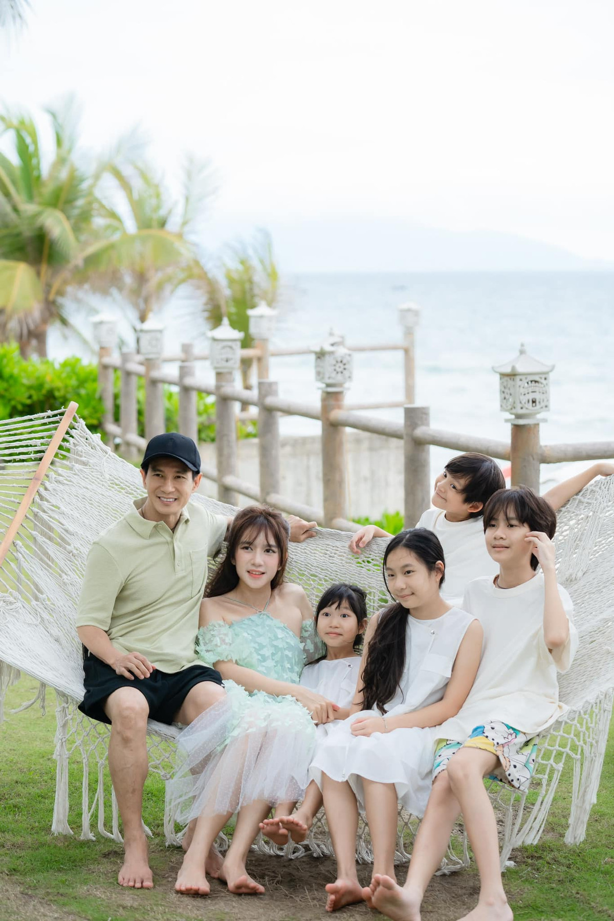 Mới đây, trên trang Facebook cá nhân, Minh Hà đã đăng tải loạt ảnh trong dịp đi du lịch của cả gia đình.