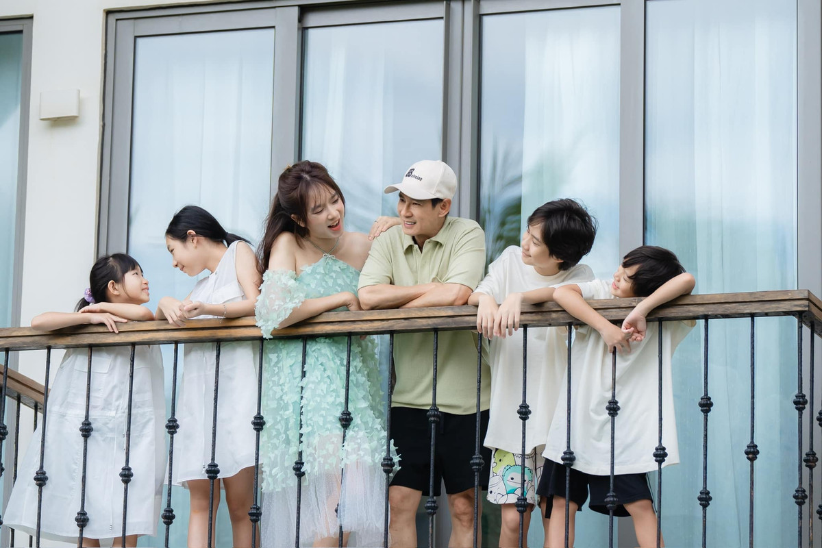 Các nhóc tỳ cũng rất hào hứng khi được bố mẹ cho đi du lịch.