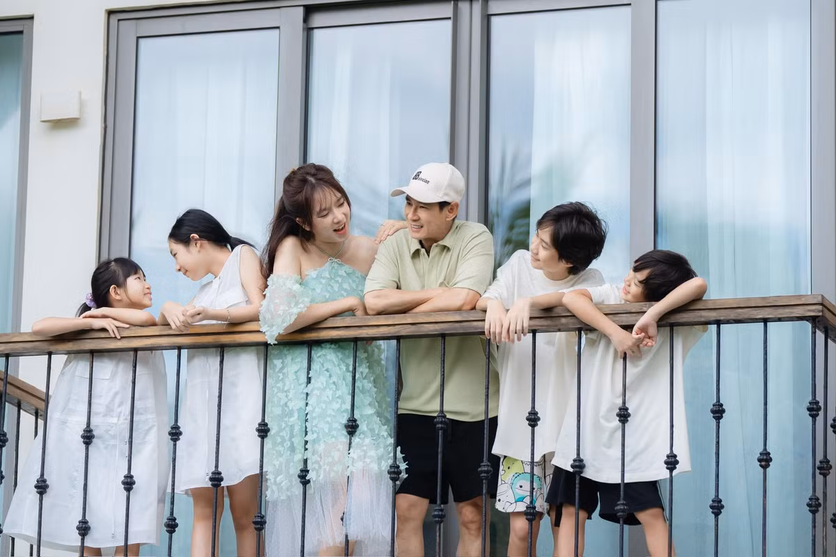 Các nhóc tỳ cũng rất hào hứng khi được bố mẹ cho đi du lịch.