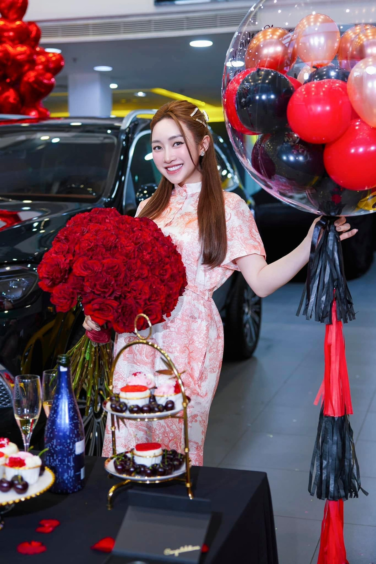 Chi Bảo là diễn viên, doanh nhân thành đạt, vì vậy anh không tiếc tiền nuông chiều vợ bầu.