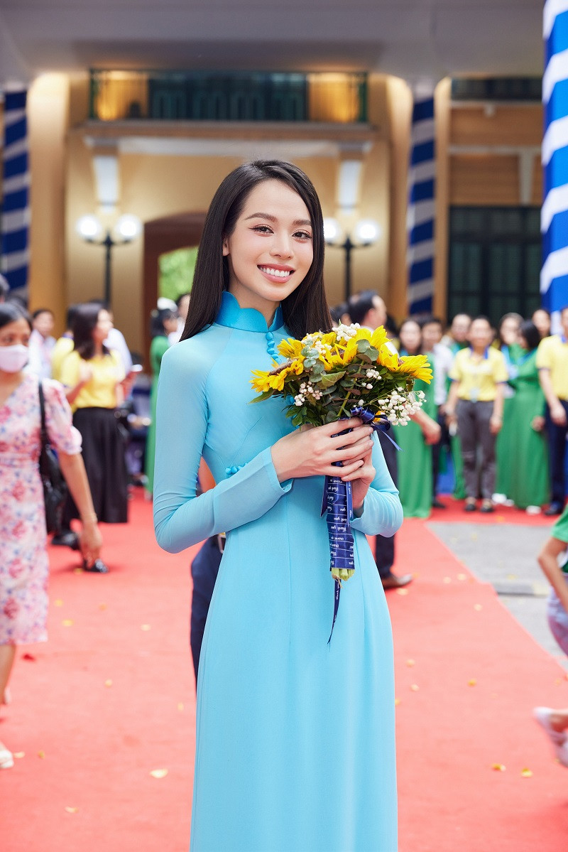 Hoa hậu Việt Nam Huỳnh Thị Thanh Thủy cho biết bản thân rất vinh hạnh khi tham dự một sự kiện ý nghĩa. Tại đây cô đã đăng ký hiến tạng với mong muốn lan tỏa ý nghĩa cao đẹp của việc hiến tạng, cũng như góp sức giúp đỡ những bệnh nhân cần được giúp đỡ.