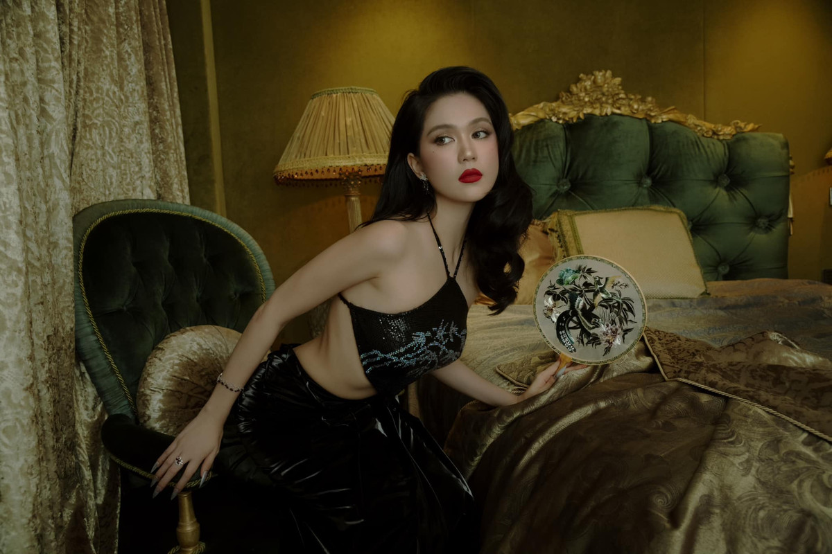 Ngay thời điểm mới nổi, Ngọc Trinh đã khiến công chúng chú ý khi thường xuyên xuất hiện với những hình ảnh gợi cảm hết mức với bikini. Ảnh: FB Trần Thị Ngọc Trinh