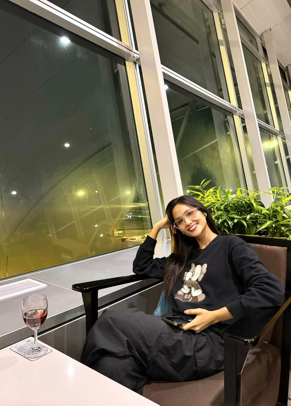 Xuất hiện trong chương trình Lời tự sự hồi tháng 3/2022, H'Hen Niê cho biết cô và bạn trai từng chia tay trong vài tháng. Nhưng cả hai sau đó đã tái hợp.