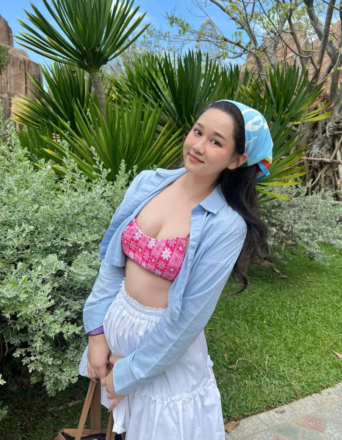 Việc tăng cân không kiểm soát đã khiến cô gặp không ít trở ngại, Trúc Anh cho biết một trong những nguyên nhân khiến cô tăng cân nhanh chóng là vì ăn uống ngon miệng. Ngoài ra, cô bị thoái hóa khớp chân nên ít vận động. Việc quá cân khiến thể lực nàng thơ phim "Mắt biếc" giảm nhiều.