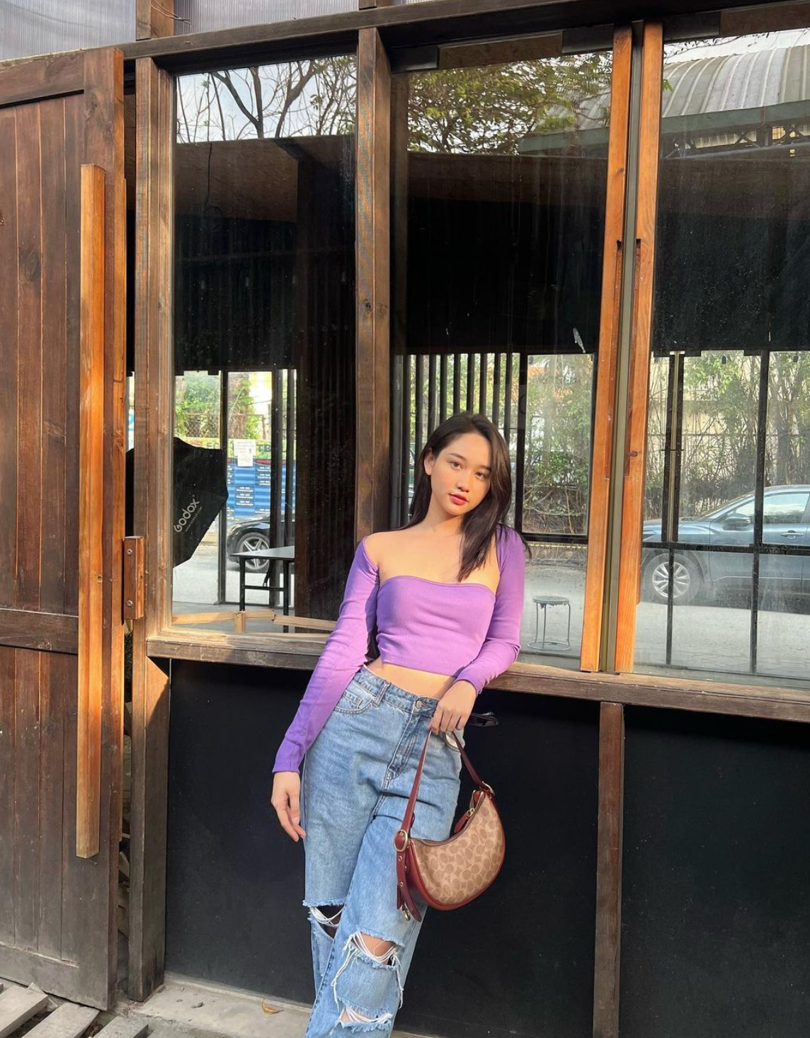 Gương mặt của nữ diễn viên giờ thanh thoát và gây vấn vương hệt Hà Lan của "Mắt biếc" năm xưa.