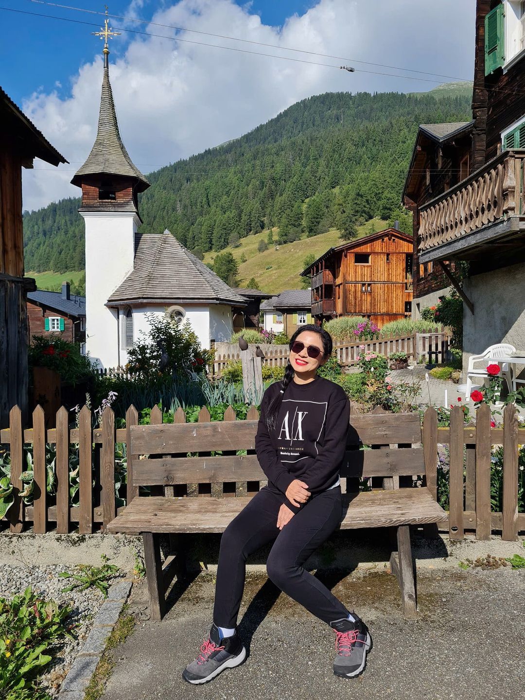 Việt Trinh đăng ảnh rạng rỡ kèm tâm sự: "Chỉ có người rơi vào trầm cảm mới hiểu được nụ cười quý đến dường nào". Được biết, "người đẹp Tây Đô" từng có một khoảng thời gian dài phải chống chọi với căn bệnh này. Ảnh: FB Trần Việt Trinh