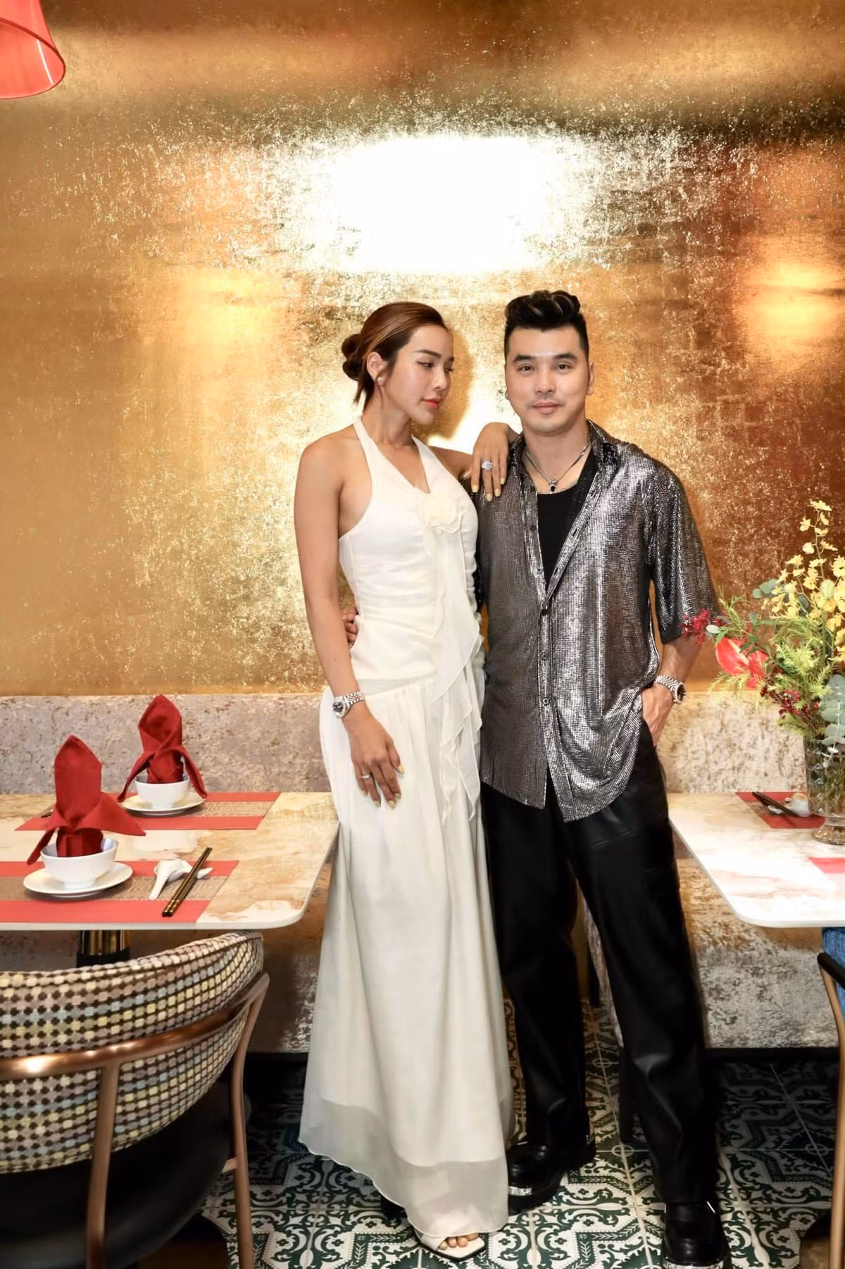 Cả hai không chỉ sở hữu ngoại hình nổi bật mà còn có một tình yêu đẹp khiến nhiều người ngưỡng mộ. Ảnh: FB Ưng Hoàng Phúc