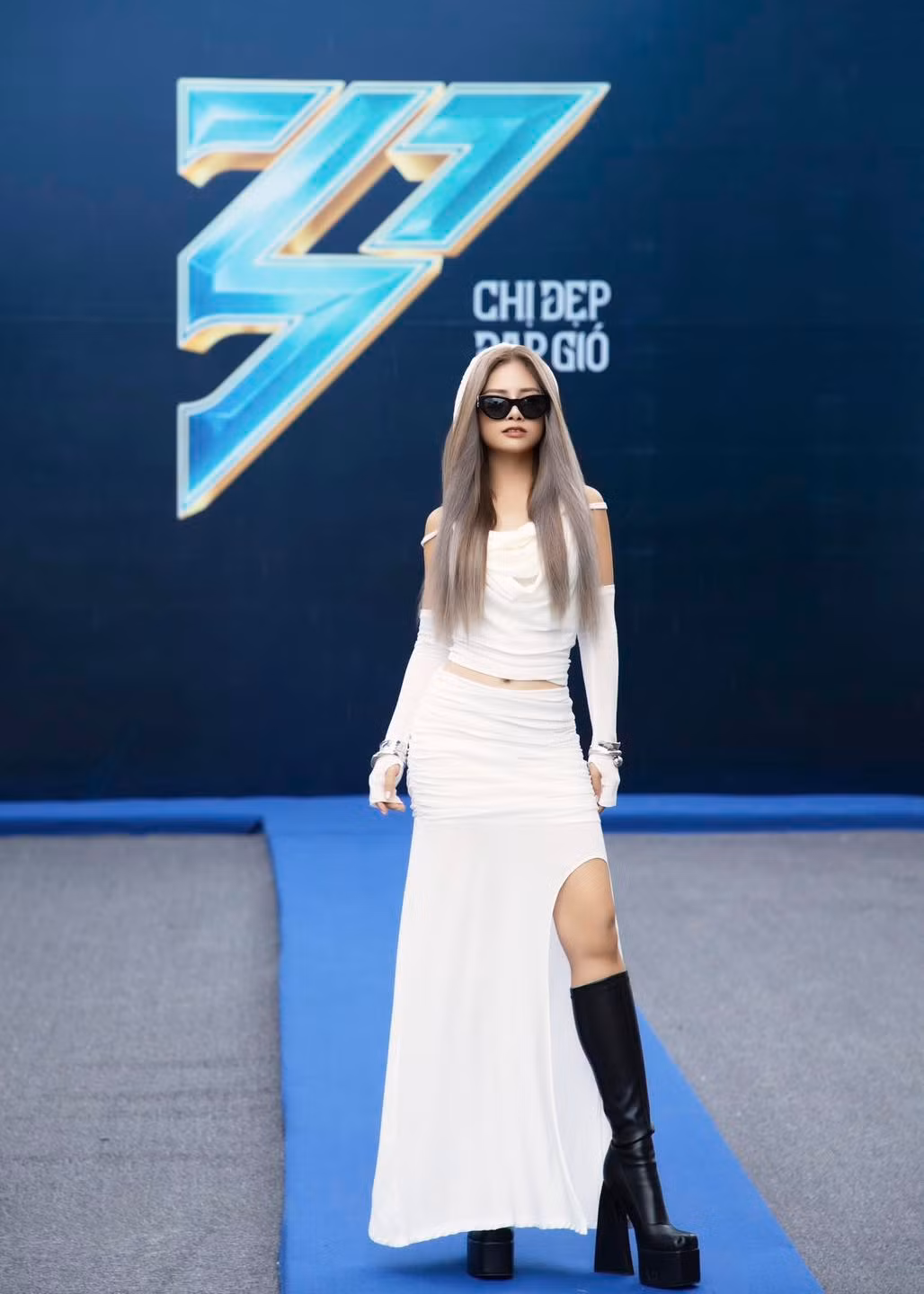 Ca sĩ Dương Hoàng Yến chia sẻ ảnh hậu trường của Chị đẹp đạp gió 2024. Ảnh: FB Dương Hoàng Yến