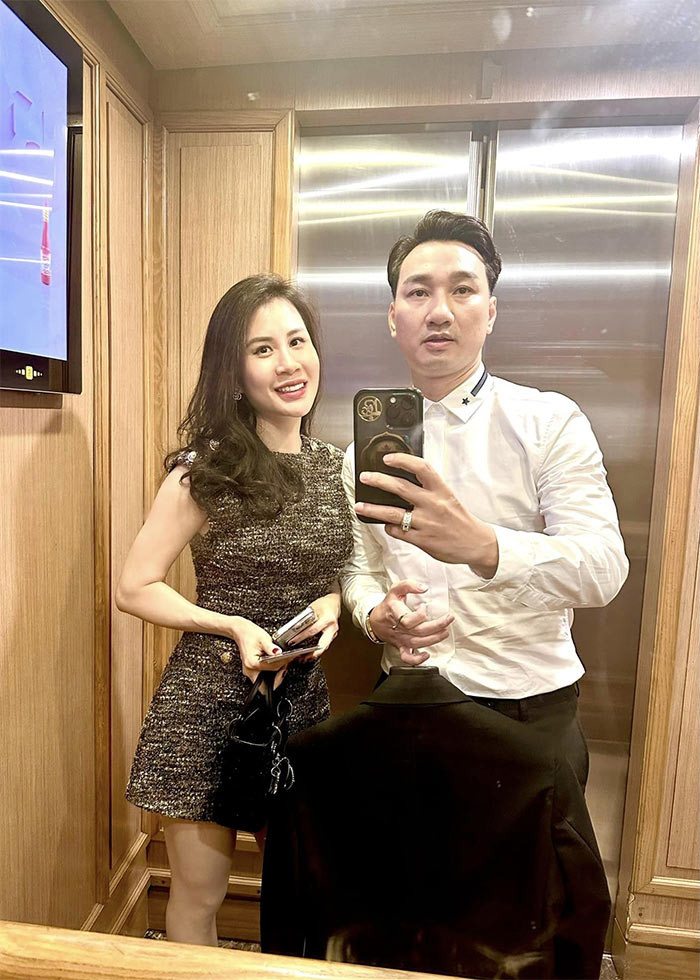 Trong mắt Thành Trung, vợ anh là một người luôn biết hy sinh, giúp anh cân bằng lại tính cách nóng nảy.