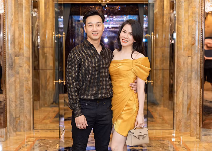 Ngọc Hương quyến rũ khi cùng chồng xuất hiện tại các sự kiện.