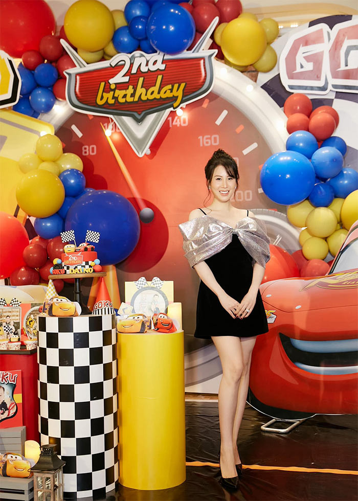 Người đẹp 9x được nhiều người nhận xét sở hữu khuôn mặt ưa nhìn cùng body đẹp.