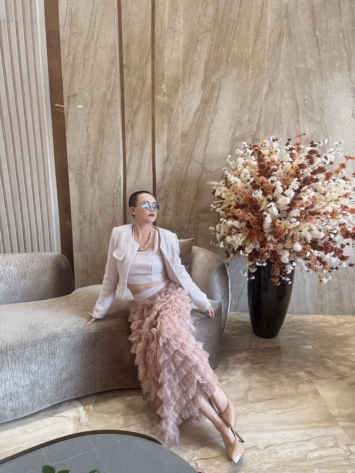 Dù đã ở độ tuổi U50 nhưng không thể phủ nhận Đào Hoàng Yến vẫn trẻ trung, xinh đẹp. Ảnh: FBNV