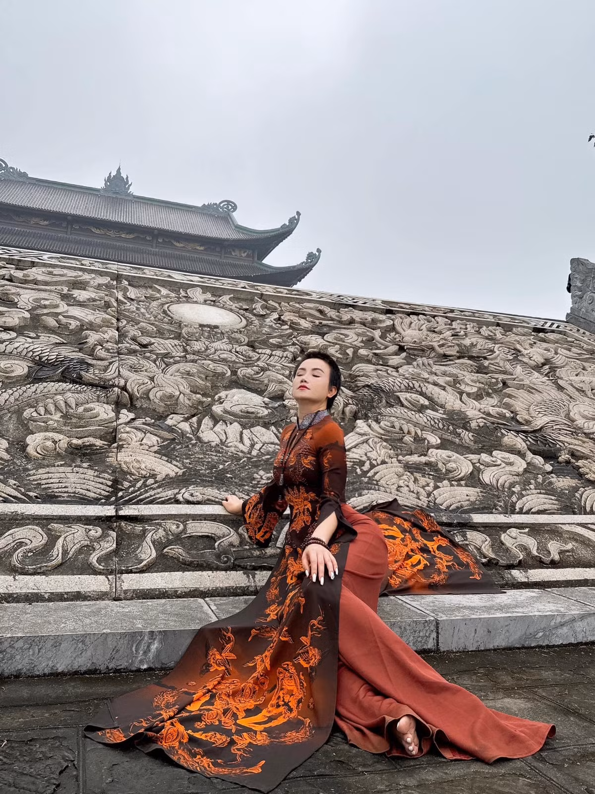 Bỏ qua những lời đàm tiếu của cư dân mạng, gần đây cô Xuyến "Về nhà đi con" chăm chỉ đăng tải hình ảnh khoe diện mạo mới lên trang cá nhân Facebook. Ảnh: FBNV