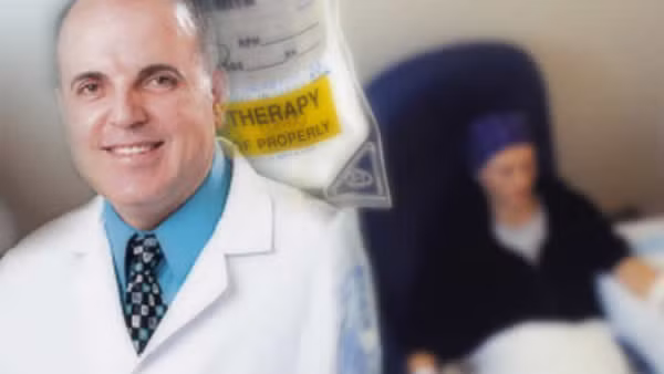 Bác sĩ Farid Fata, chuyên điều trị bệnh ung thư ở TP Detroit, bang Michigan, bị kết án 45 năm tù giam vì tìm cách đầu độc 553 bệnh nhân, qua đó thu lợi bất chính hàng triệu USD. Ông ta đã sử dụng các phương pháp quái dị khiến nhiều bệnh nhân suy kiệt và suýt mất mạng.