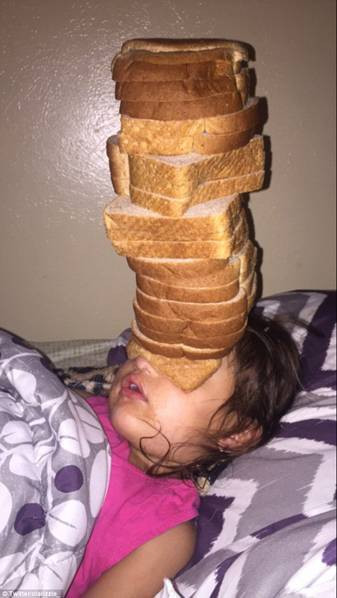 Và đỉnh điểm là 19 chiếc bánh.