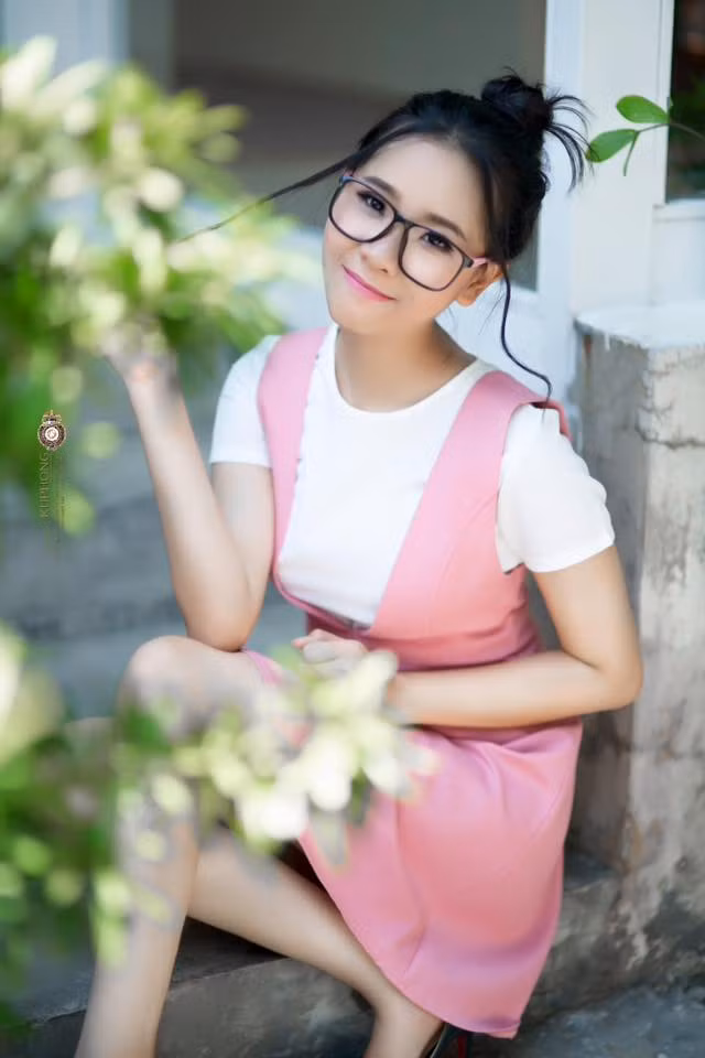 Việc quyết tâm thay đổi ngoại hình, học cách làm đẹp với Quỳnh Như đến nay vẫn luôn là một quyết định đúng đắn và mang nhiều ý nghĩa liên quan đến sự trưởng thành của chính bản thân cô. Việc làm cho mình trở nên đẹp hơn hoàn toàn không có gì sai trái, sự kiên định, nhẫn nại và một hướng đi tốt để thể hiện bản thân mới là điều mà Quỳnh Như và rất nhiều cô gái trẻ khác từng có quá khứ kém sắc đã làm được. Ảnh trong bài: Facebook nhân vật.