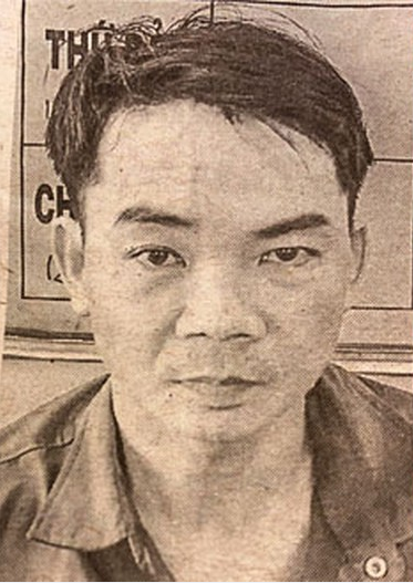  5. "Yêu râu xanh" hiếp dâm con gái và cháu ruột khi đang ngủ: Khuya 5/5, em T (SN 1999) đang nằm ngủ tại bộ ván phòng khách trong nhà thì bất ngờ bị Nguyễn Tấn Ngân (SN 1981, ngụ ấp Cây Trôm, xã Hiệp Phước, huyện Củ Chi) hiếp dâm. Sau đó vài giờ, Ngân vào phòng ngủ của con gái ruột là cháu H (SN 2005) đòi quan hệ loạn luân nhưng bất thành.