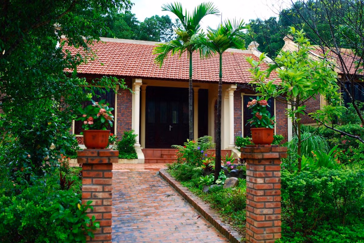 Để thực hiện kết luận của Ủy ban Kiểm tra Trung ương về những vi phạm liên quan đến đất đai trên địa bàn, ông Đỗ Mạnh Hưng cho biết, huyện này đã tổ chức xử lý và khắc phục các tồn tại một cách nghiêm túc, khách quan, công tâm.