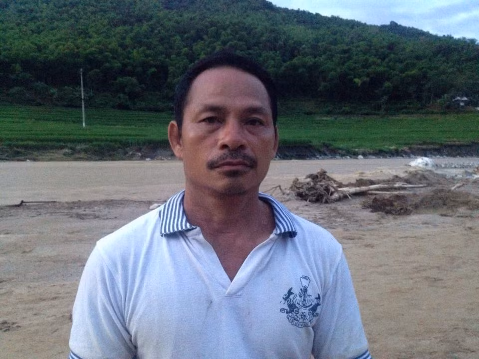 Nguoi dan ong ke lai phut sinh tu khi cuu 8 nguoi khoi dong nuoc lu