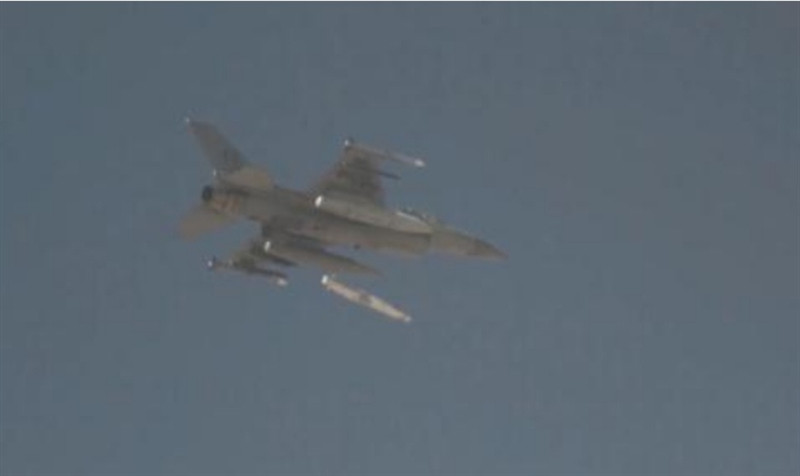 Theo Air Recognition, kế hoạch tích hợp JSM cho tiêm kích F-16 đang được Mỹ đánh giá sau khi Không quân nước này cùng liên doanh nhà sản xuất gồm Kongsberg và Raytheon phối hợp thử nghiệm thành công dòng tên lửa tầm xa tối tân này.