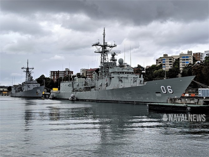 Hai chiến hạm cũ của hải quân Australia (RAN) bao gồm HMAS Melbourne (FFG 05) và HMAS Newcastle (FFG 06) đã chính thức được bàn giao cho đối tác trong một buổi lễ tổ chức tại căn cứ hải quân HMAS Watson ở Sydney.