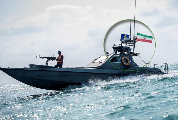 Tuy vậy khi cần thiết, chúng cũng có thể hợp lại thành 20 ống phóng. Còn trên xuồng cao tốc Iran để tiện cho việc lắp đặt, hải quân nước này đã lắp đặt 19 ống phóng chia làm 2 tầng.