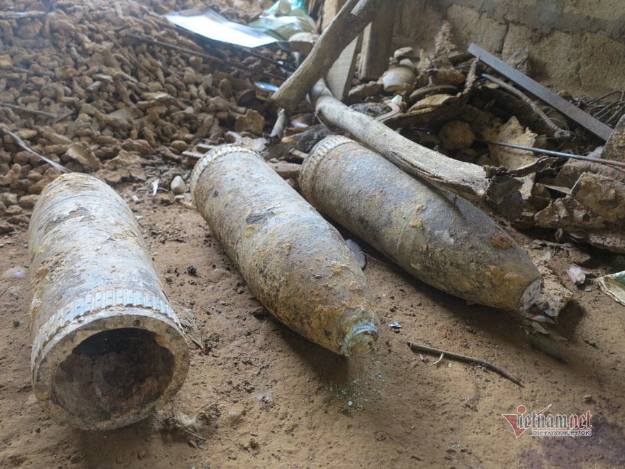 Tuy nhiên, một số người vì miếng cơm manh áo vẫn chọn công việc này làm kế sinh nhai. Ảnh: Vietnamnet