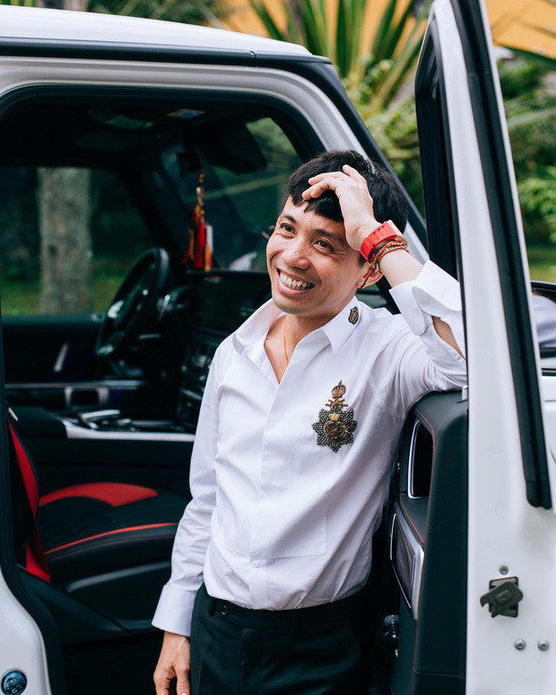 Minh Nhựa đã mất rất nhiều thời gian để săn lùng may mắn là người đâu tiên sở hữu chiếc đồng hồ triệu đô này. Ảnh: FBNV.