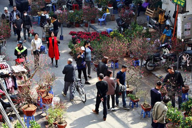 Độc đáo những phiên chợ chỉ họp một lần ngày giáp Tết Doc dao nhung phien cho chi hop mot lan ngay giap Tet