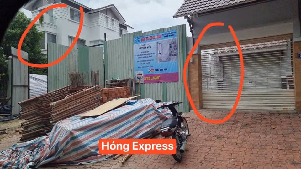 Mới đây, thông tin cặp đôi Thủy Tiên - Công Vinh san bằng căn biệt thự hơn chục tỷ đồng để xây căn mới thu hút sự chú ý của cư dân mạng. Ảnh: Hóng Express