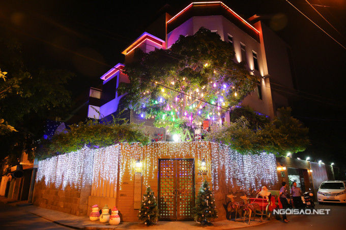 Nổi bật nhất có lẽ phải kể đến căn biệt thự xa hoa có giá lên tới 66 tỷ đồng nằm tại quận 10 (TP HCM). Ảnh: Ngoisao.