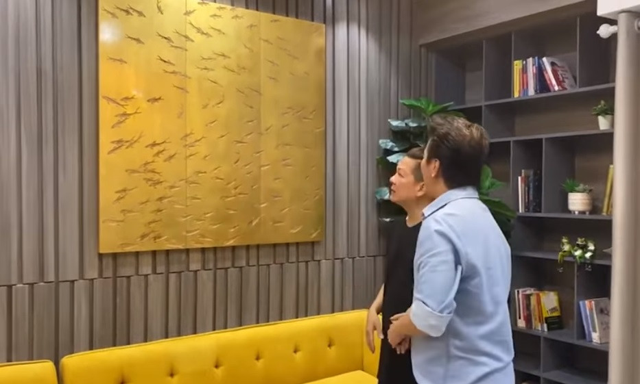 Đặc biệt, Đàm Vĩnh Hưng còn chơi lớn khi mua 2 căn liền nhau rồi sửa thành một căn hộ lớn. Ảnh: Dân Việt