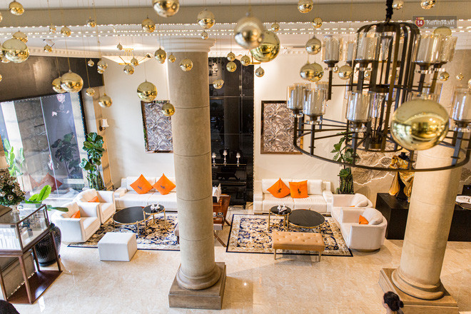 Gia Kỳ từng tiết lộ nơi sinh sống là căn biệt thự đắt đỏ bậc nhất Sài Gòn với 5 tầng, tọa lạc ở "khu nhà giàu" Phú Mỹ Hưng, quận 7.