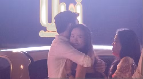  Quốc Trường - Minh Hằng đang là cái tên thu hút sự chú ý của dư luận sau khi bị bắt gặp cùng nhau xuất hiện tình bể bình trong tiệc sinh nhật của nam diễn viên. Ảnh: Người đưa tin