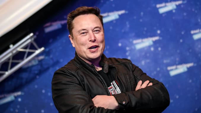 Năm 1995 khi mới có Internetr, Elon Musk hợp tác với em trai thành lập công ty Zip2 với ý tưởng khởi đầu cho hàng loạt ứng dụng tìm kiếm và định vị sau này.