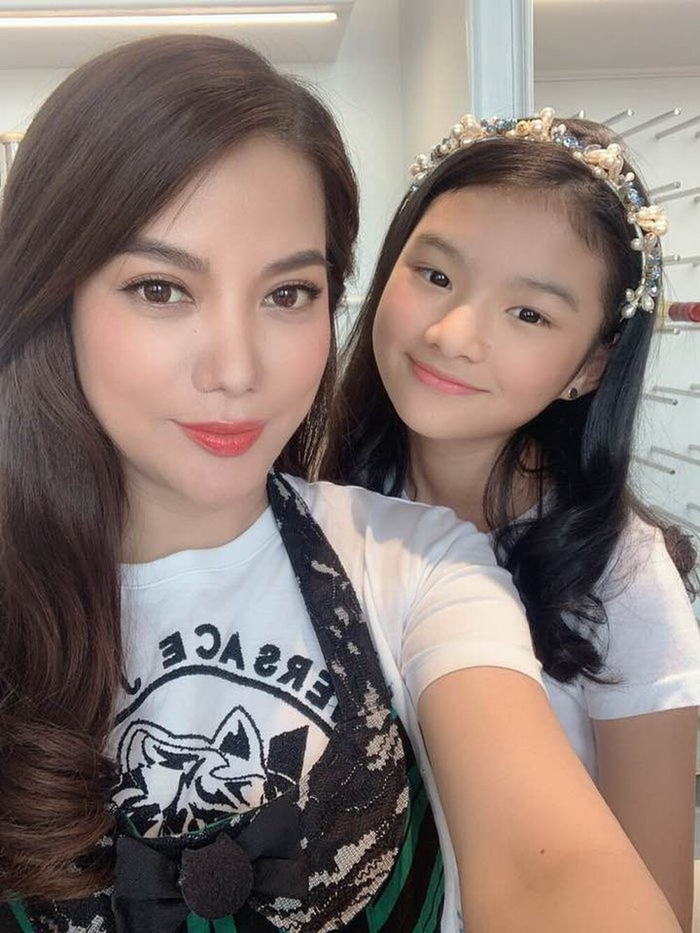 Trần Bảo Tiên - con gái cưng của đạo diễn Trần Bảo Sơn và nữ diễn viên Trương Ngọc Ánh theo học tại một ngôi trường quốc tế gần nhà ở quận 2 (TP HCM). Ảnh: Saostar