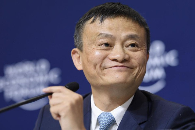 Năm 2017, tỷ phú Jack Ma có dịp ghé thăm thành phố Đà Nẵng xinh đẹp của Việt Nam. Ông từng là người giàu nhất Châu Á kiêm chủ tịch hội đồng quản trị tập đoàn Alibaba với khối tài sản 57,9 tỷ USD.