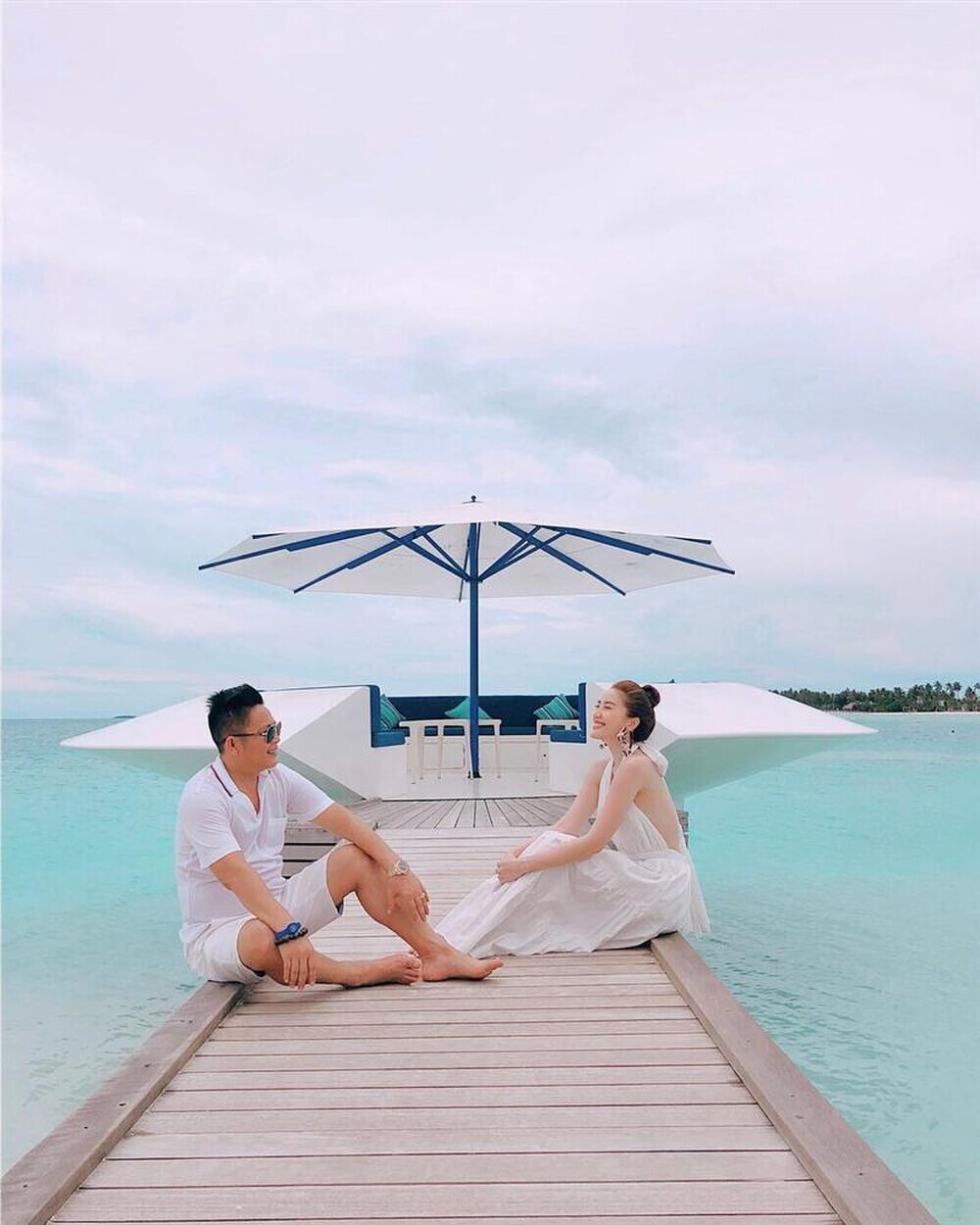 Không chỉ vậy, nữ ca sĩ thường xuyên được ông xã đưa đi vi vu khắp các resort cao cấp bậc nhất tại Việt Nam. Ảnh: FBNV.