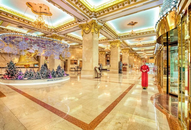 Khánh thành vào 26/9/2010, Grand Plaza là một trong những công trình trọng điểm vào dịp một nghìn năm Thăng Long, Hà Nội. Ảnh: Dân Việt