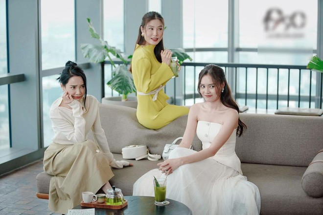 Trong khi đó, Nhã Phương cũng không kém cạnh ông xã khi là gương mặt quen thuộc trong các bộ phim truyền hình, được giới trẻ mến mộ. Ảnh: Zing