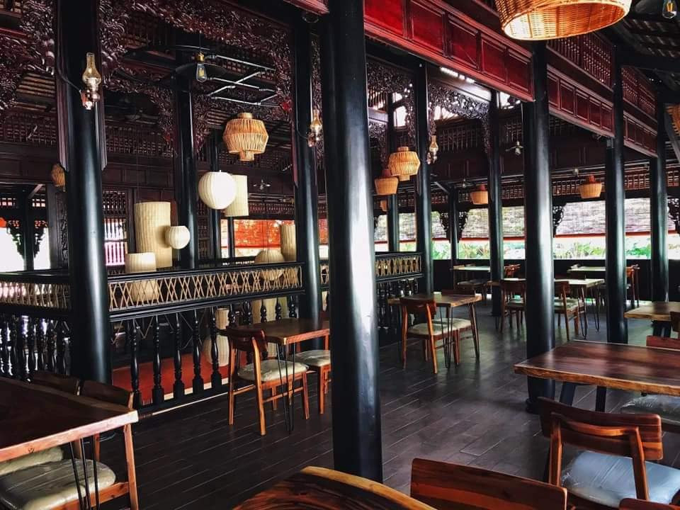 Trường Giang - Nhã Phương còn mở thêm nhà hàng hải sản rộng hàng ngàn m2 tại Bà Rịa - Vũng Tàu. Ảnh: Dân Việt