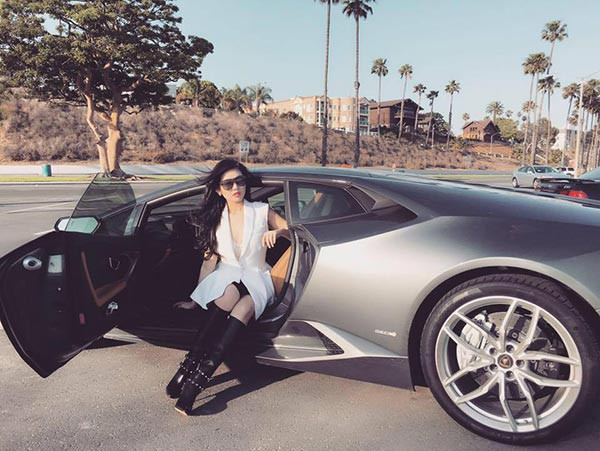 Khi bài viết "Rich Kids of Vietnam" (Hội con nhà giàu Việt Nam) xuất hiện trên trang tin Business Insider của Mỹ hồi giữa tháng 7/2017, nhiều người không khỏi choáng ngợp trước cuộc sống xa hoa của các cậu ấm cô chiêu.