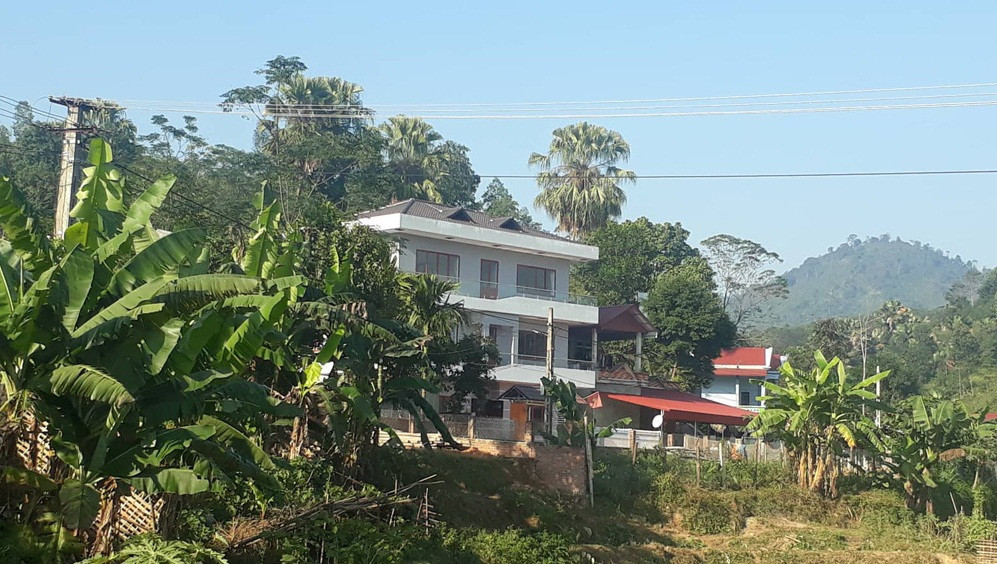 Căn nhà ba tầng khang trang có diện tích mặt sàn 100 m2 ở xã Xuân Đài (Phú Thọ) của cầu thủ Hà Đức Chinh được khởi công xây dựng sau giải U23 châu Á 2018. Ảnh: Vietnamnet